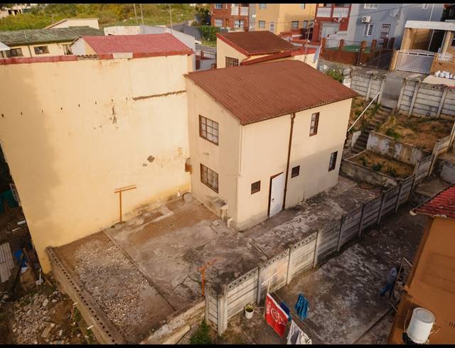 2 BEDROOM HOUSE FOR SALE IN MONTFORD